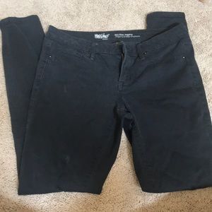 A pair of black pants